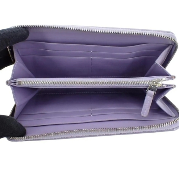 BOTTEGA VENETA Lavender Woven Wallet with Zipper Closure - Picture 4 of 7